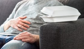 TERIFIANT: Un student și-a pierdut ambele picioare, după ce a mâncat resturile puse în frigider cu o seară înainte